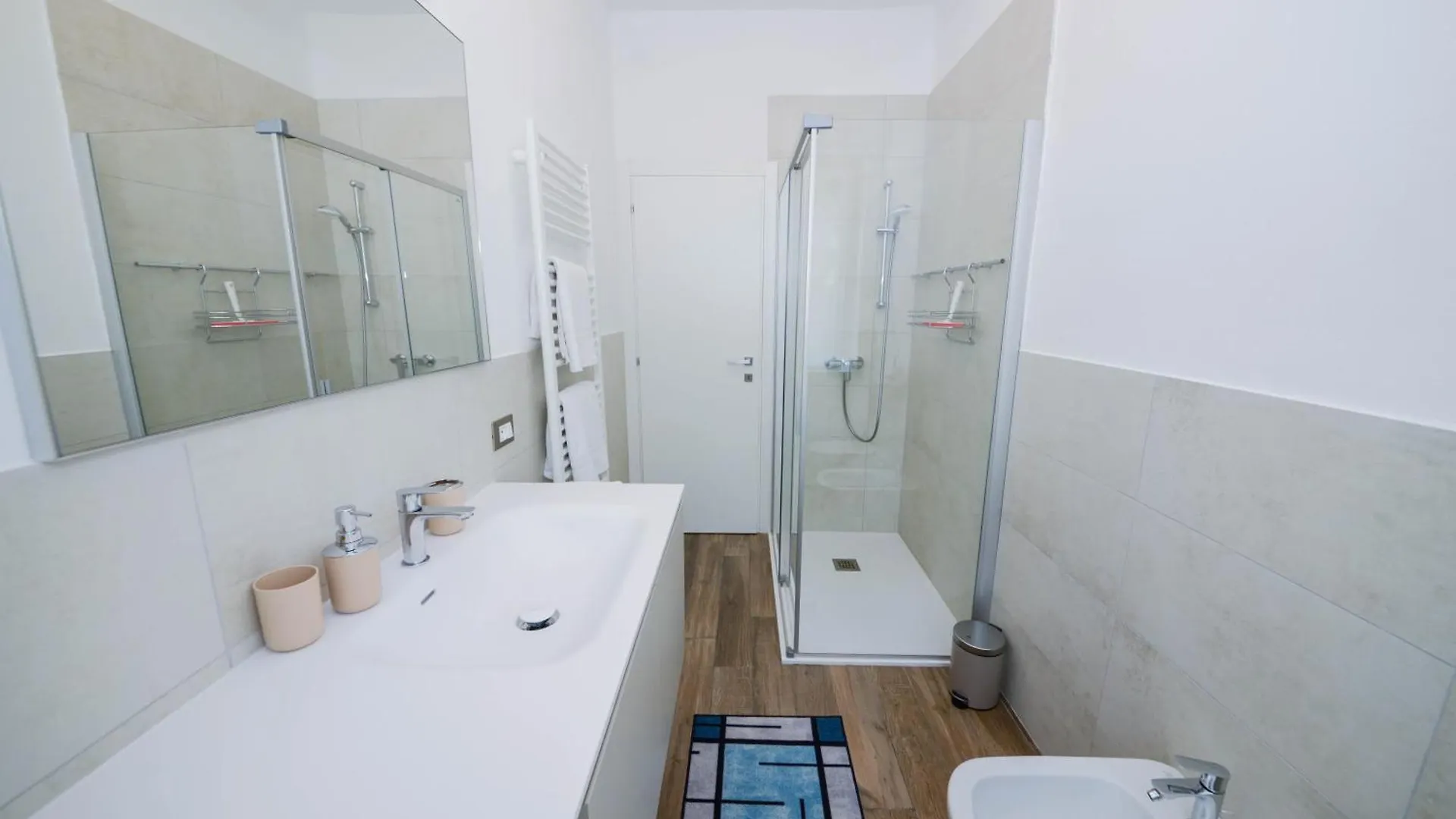 Appartamento Domus Garda Relax 0*, Garda (Verona)